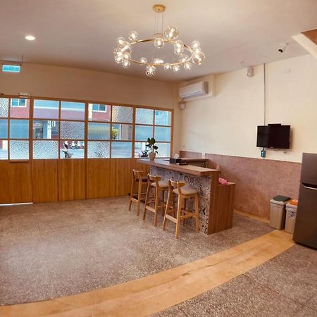 Green Only Homestay Тайнан Екстериор снимка
