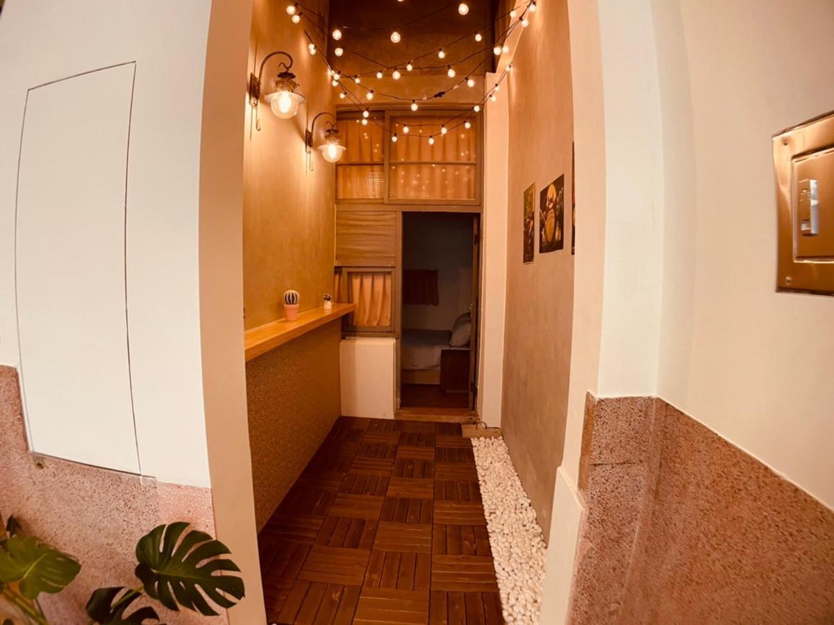 Green Only Homestay Тайнан Екстериор снимка