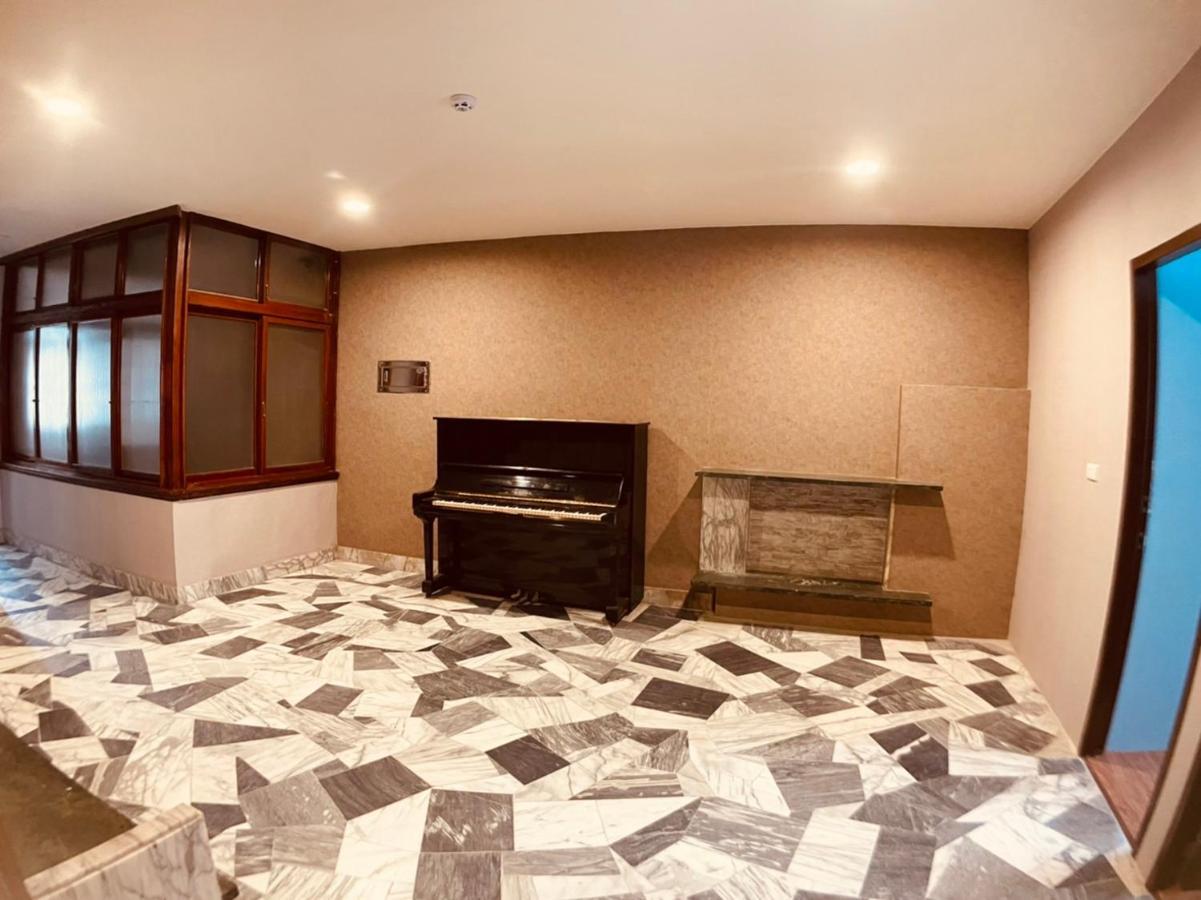 Green Only Homestay Тайнан Екстериор снимка